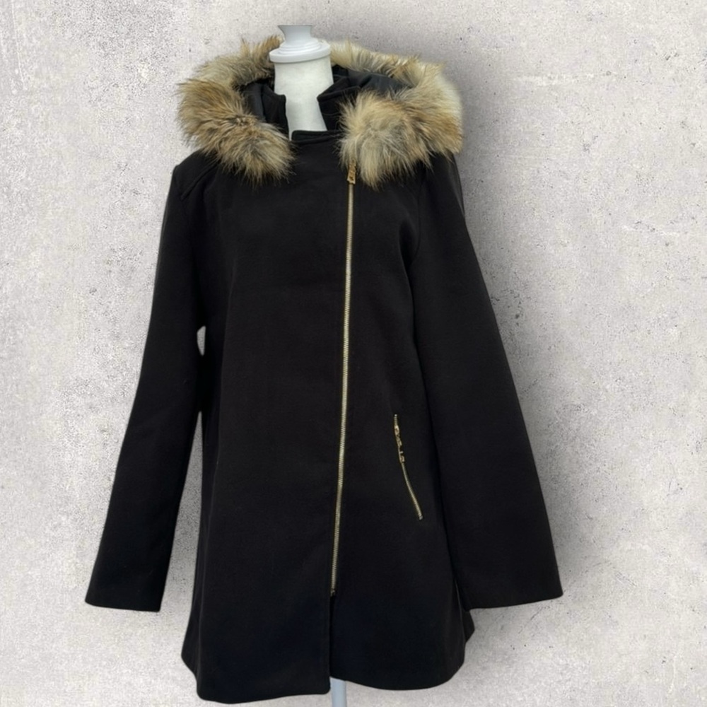 Femme Fatale Women’s Coat - Picture 2 of 12